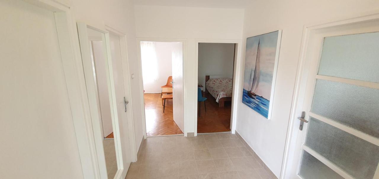 Apartman Kora Njivice Exterior photo