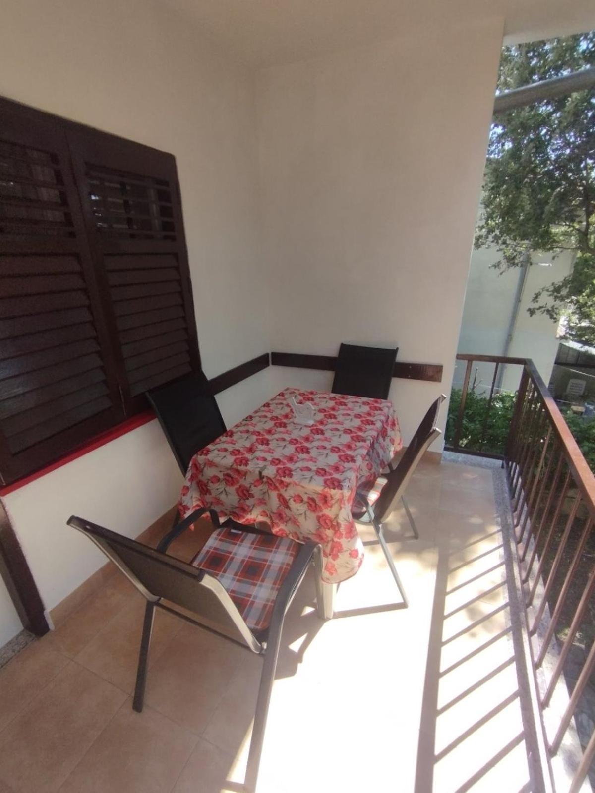 Apartman Kora Njivice Exterior photo